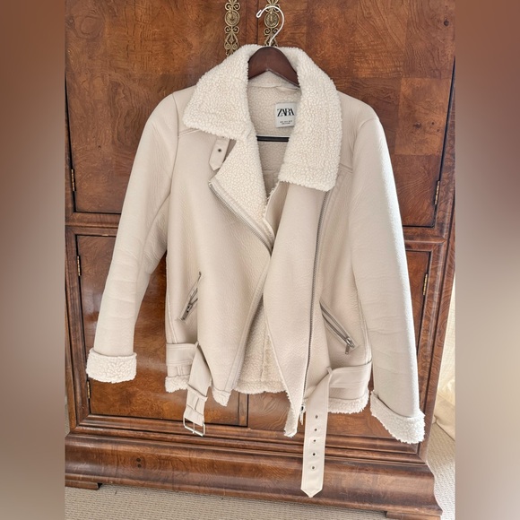 Zara Jackets & Blazers - Zara Cream Sherpa Moto Jacket Size Medium